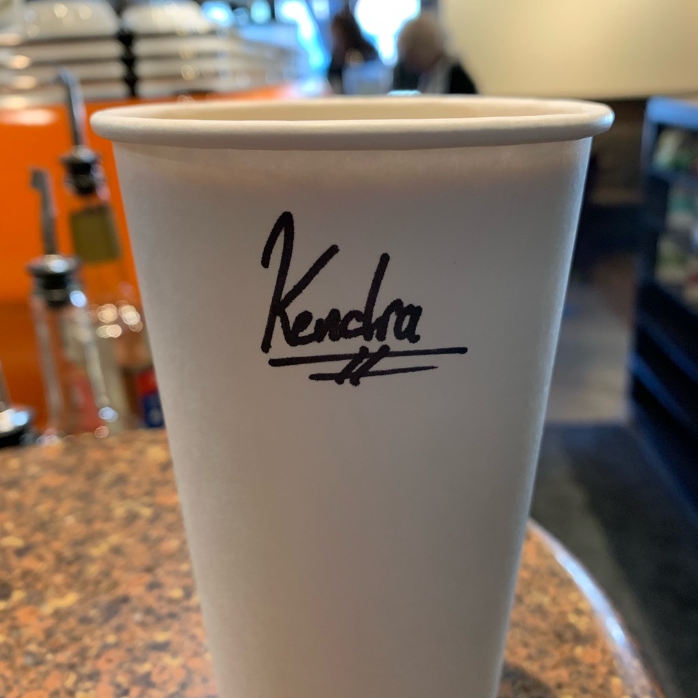 Meet your Posher, Kendra